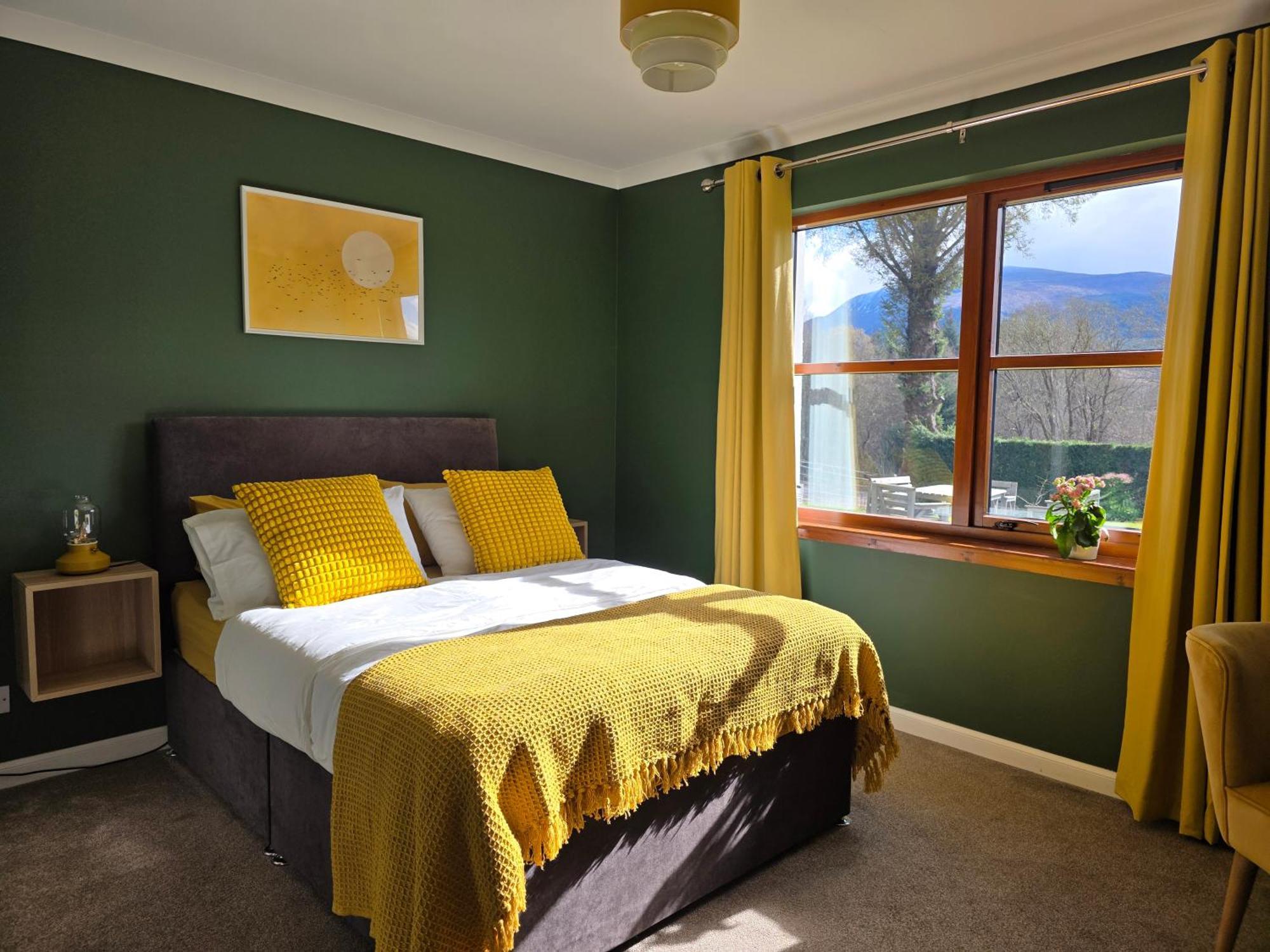 Mizpah Bed & Breakfast Near Ben Nevis Highlands Ройбридж Экстерьер фото