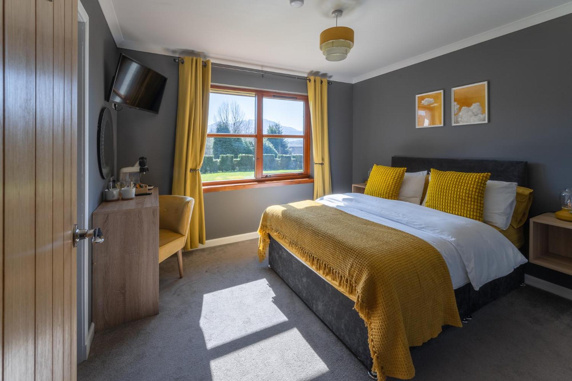 Mizpah Bed & Breakfast Near Ben Nevis Highlands Ройбридж Экстерьер фото